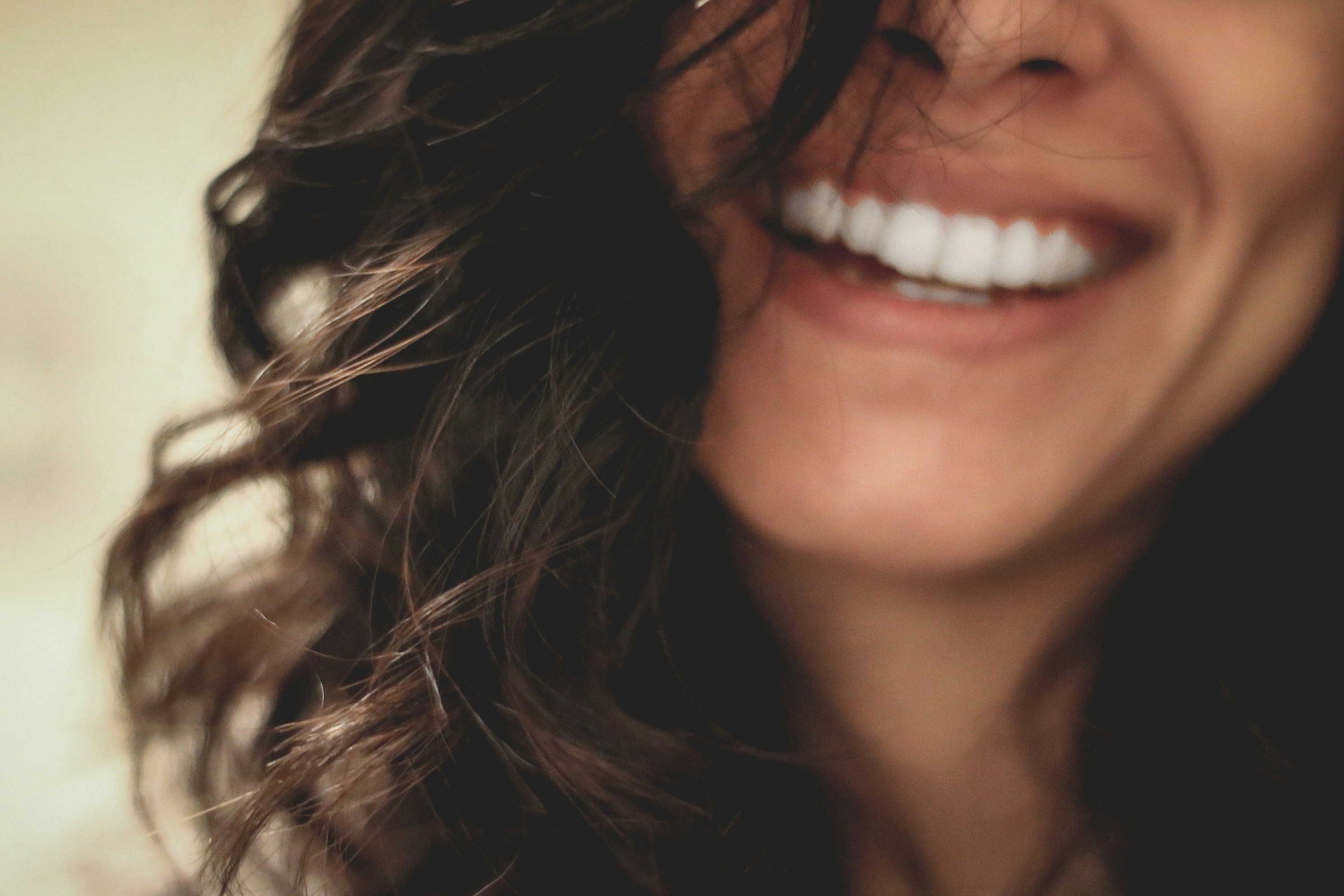 Cómo Lavar tus Dientes de Forma Sustentable: Cuida tu Sonrisa y el Planeta 🌍🦷